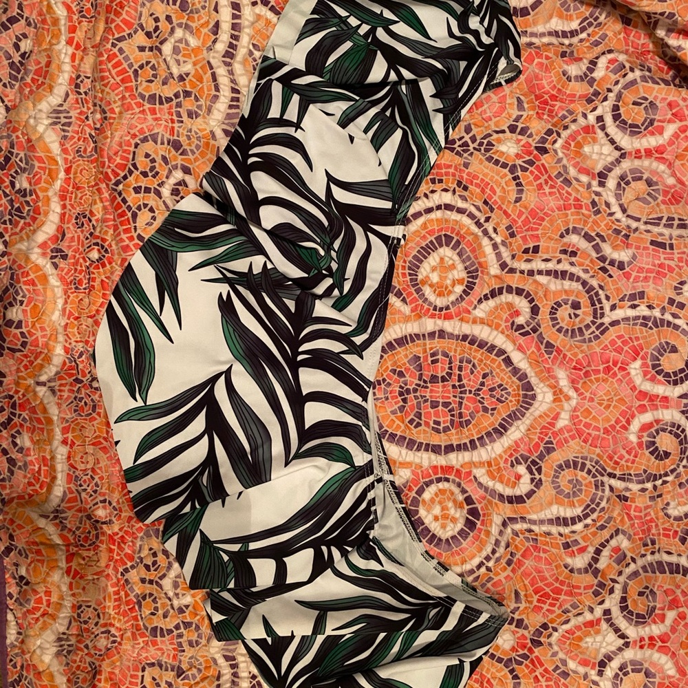 Bathing suit